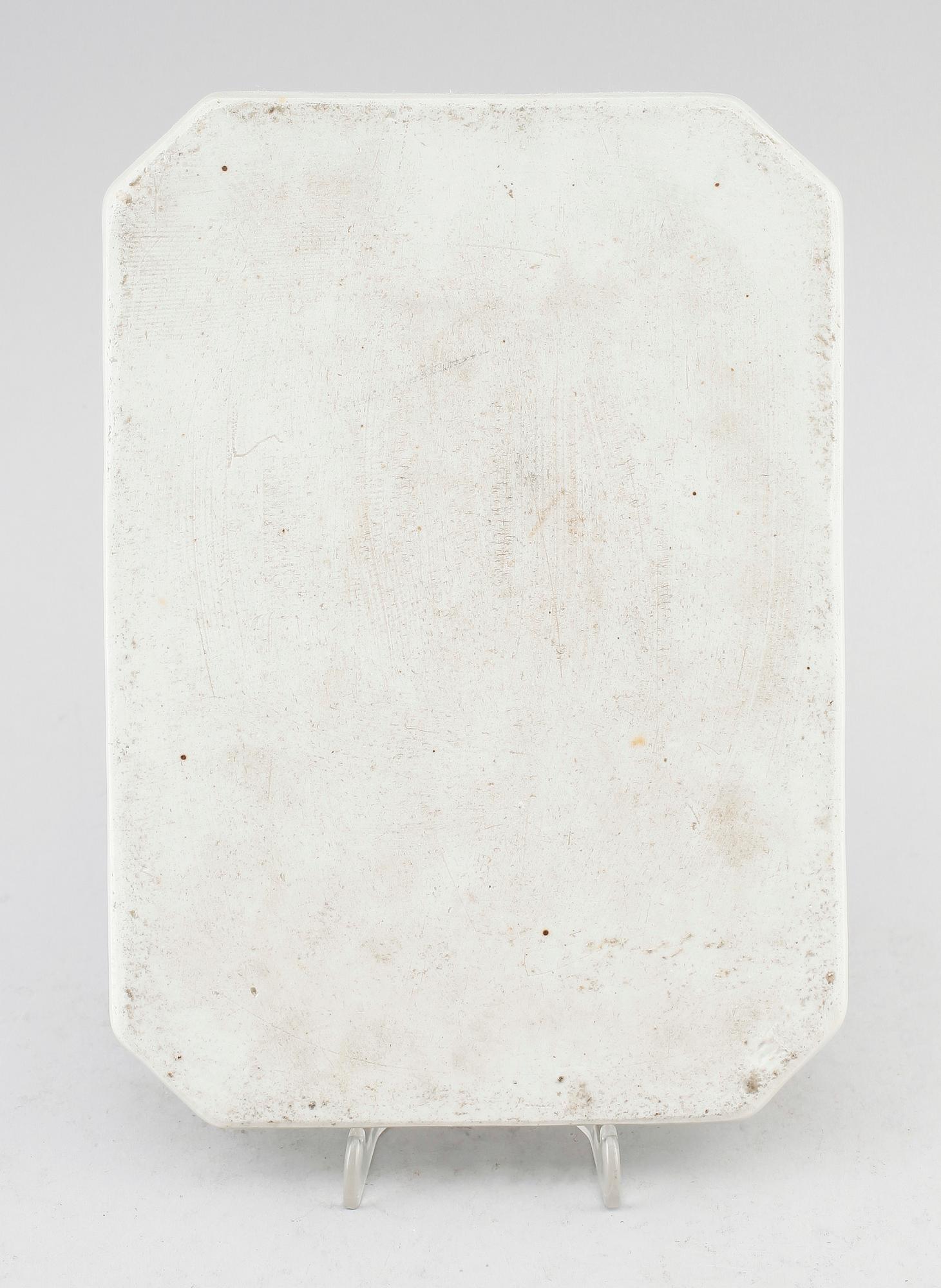 BRICKA, porslin, Kina, 1800-tal.