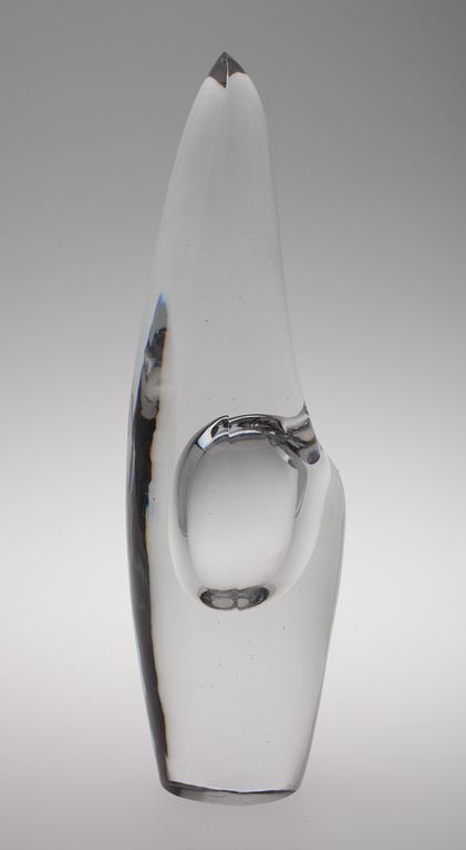 Timo Sarpaneva, A GLASS SCULPTURE.