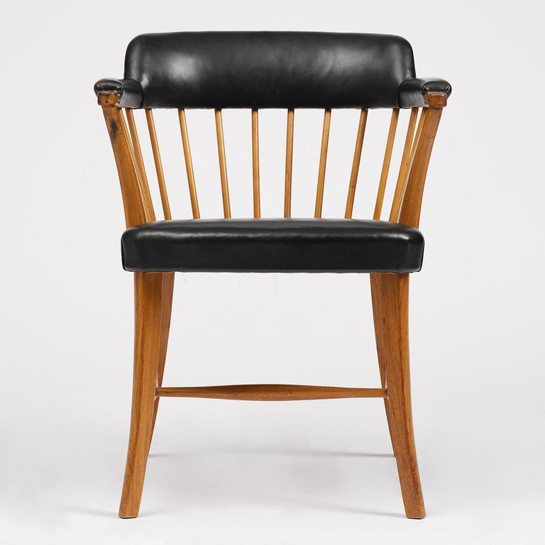 Josef Frank, karmstol, modell B 789A, ”Kaptensstol”, Firma Svenskt Tenn, 1960-tal.