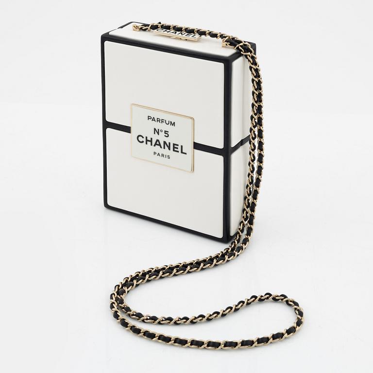 Chanel, A "Chanel No. 5 Parfum Box Evening Clutch", 2021.