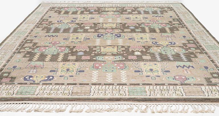 Märta Måås-Fjetterström, matta, "Örtagården", flossa, ca 352 x 256 cm, signerad AB MMF JBE 1952.