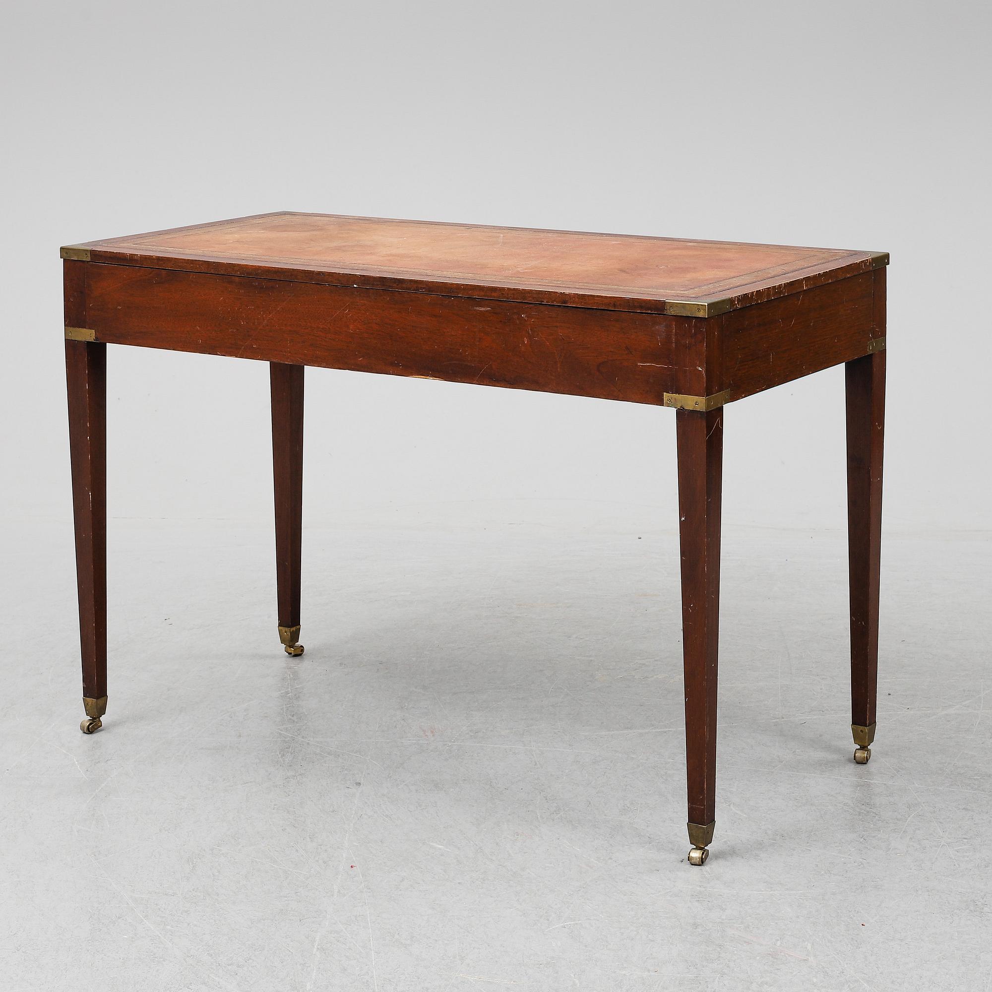 SKRIVBORD, mahogny, England, 1800-talets slut.