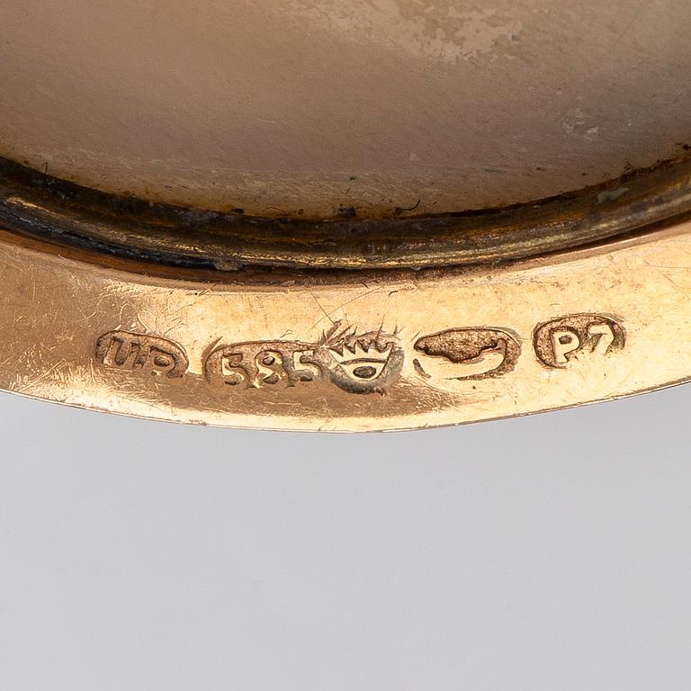 Hänge/brosch, 14K guld med snäckskalscamé.