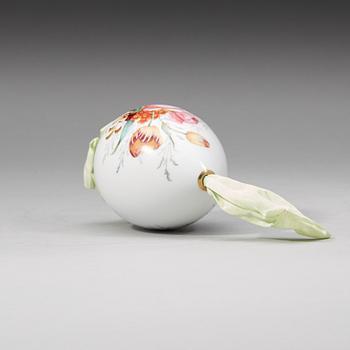 A Russian porcelain egg, late 19th Century.