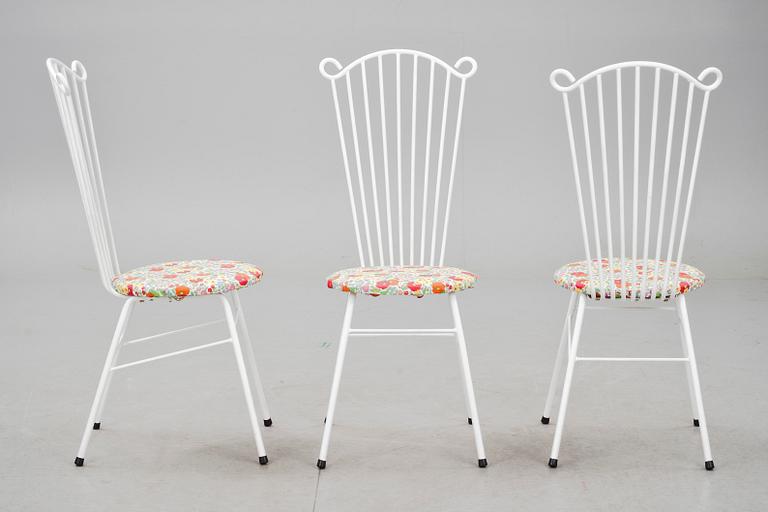 TRÄGÅRDSSTOLAR, 4 st. 1900-talets andra hälft.