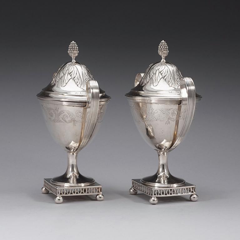 A pair of Swedish early 19th century silver sugar-urns, marks of Stephan Westerstråhle, Stockholm 1803.