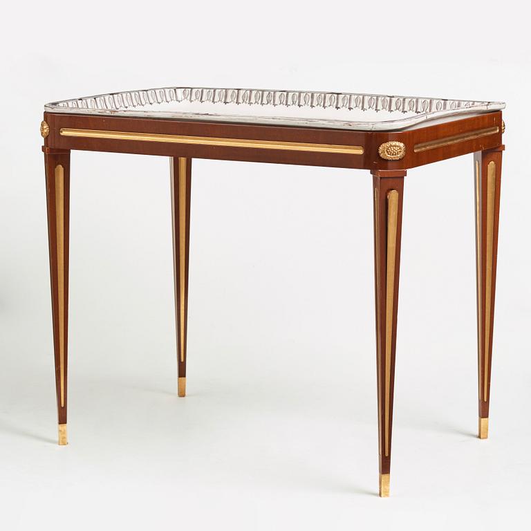 A Gustavian 18th century faience tea table.