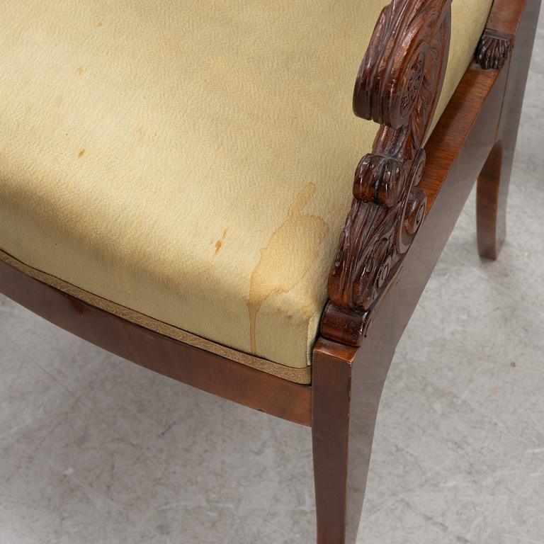 Stolar, 4 st samt ett par karmstolar, Ryssland/Baltikum, 1800-talets mitt, Empire.