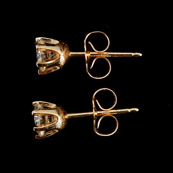 ÖRHÄNGEN, 1 par, 14 k guld, briljantslipade diamanter totalt ca 0.50 ct.