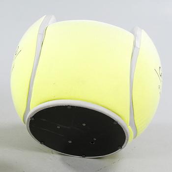 A pair of chairs, model DS-9100/01, made by de Sede in Switzerland, i produktion 2005.