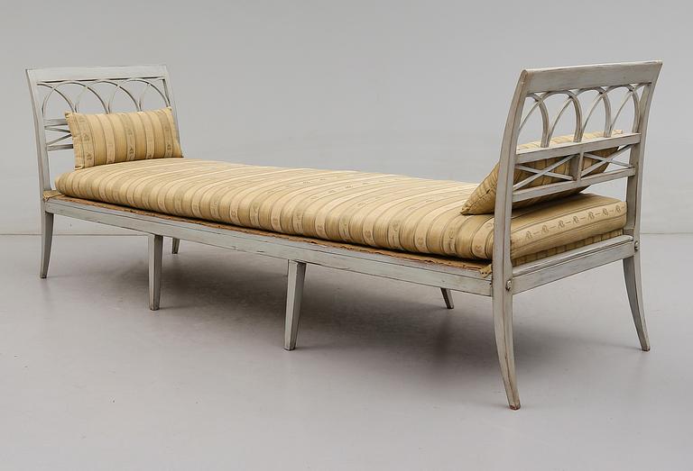 BÄNK, empire, 1800-talets första hälft.