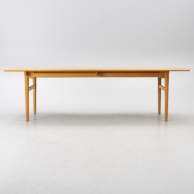 Hans J. Wegner, dining table, Carl Hansen & Son, Denmark, 2006.