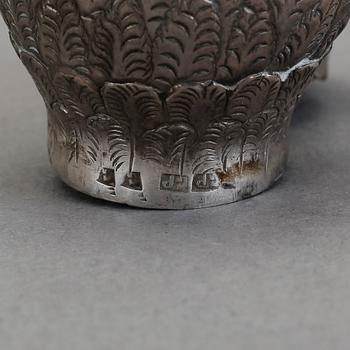 DOSA, silver. Oidentifierade stämplar, troligen 1800-talets slut. Vikt ca 38 gram.