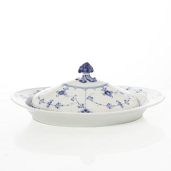 Royal Copenhagen, 35 pieces of a porcelain 'Blue Fluted' half lace dinner service, Denmark, 1889-1978.