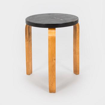 Alvar Aalto, pall, modell 60, för O.Y. Huonekalu- ja Rakennustyötehdas A.B. 1930-tal.