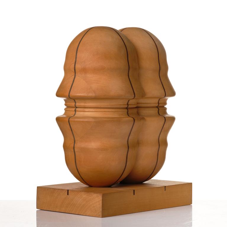 Sivert Lindblom, skulptur, trä, signerad S. Lindblom och daterad -68 undertill.