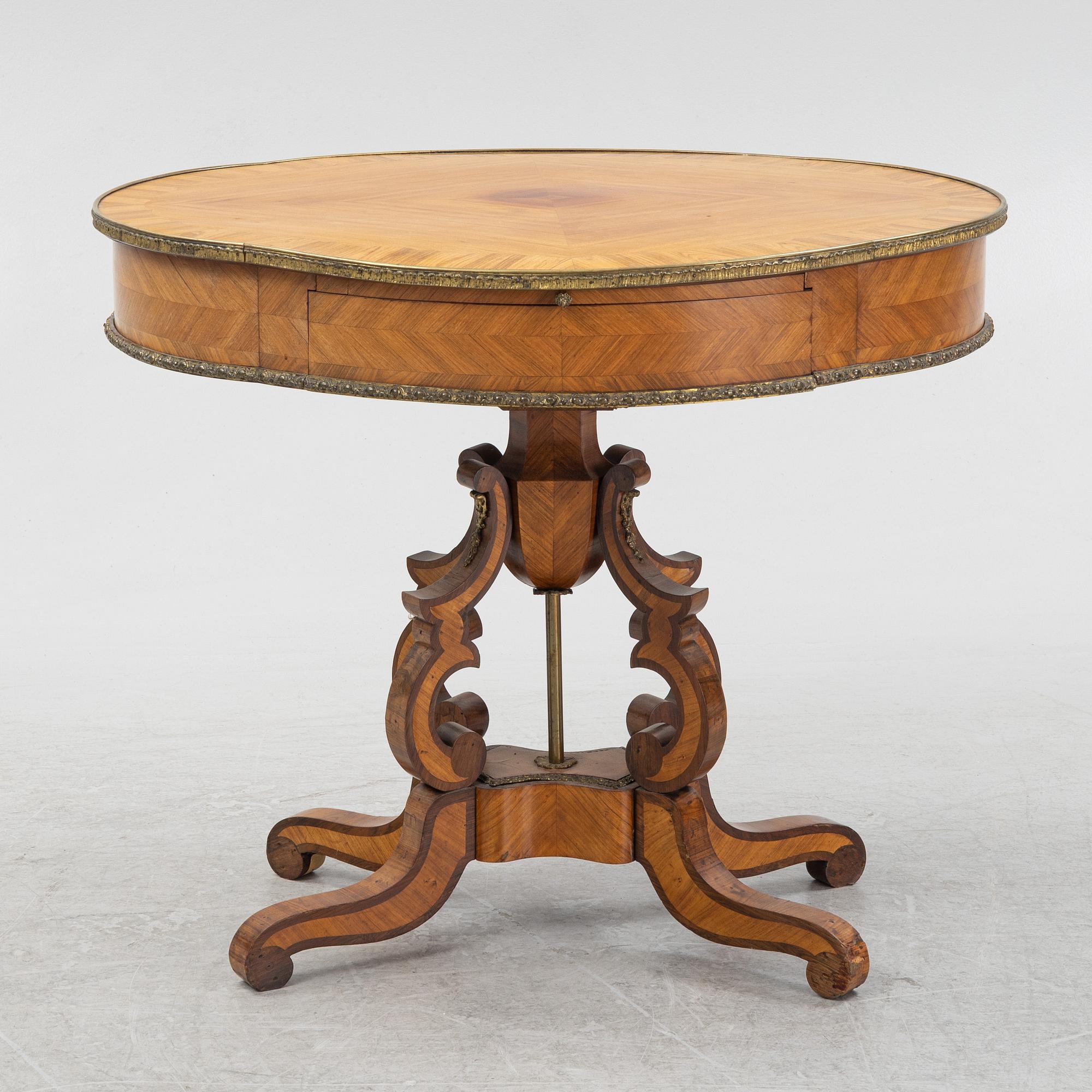 A center table, end of the 19th Century.