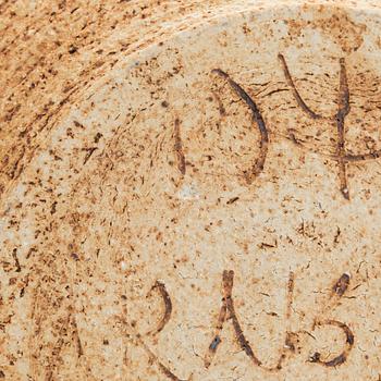 Raija Tuumi, kynttilänjalka, samotti, signeerattu RT, ARABIA 1971.