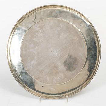 A pair of Persian silver plates, 20th century.