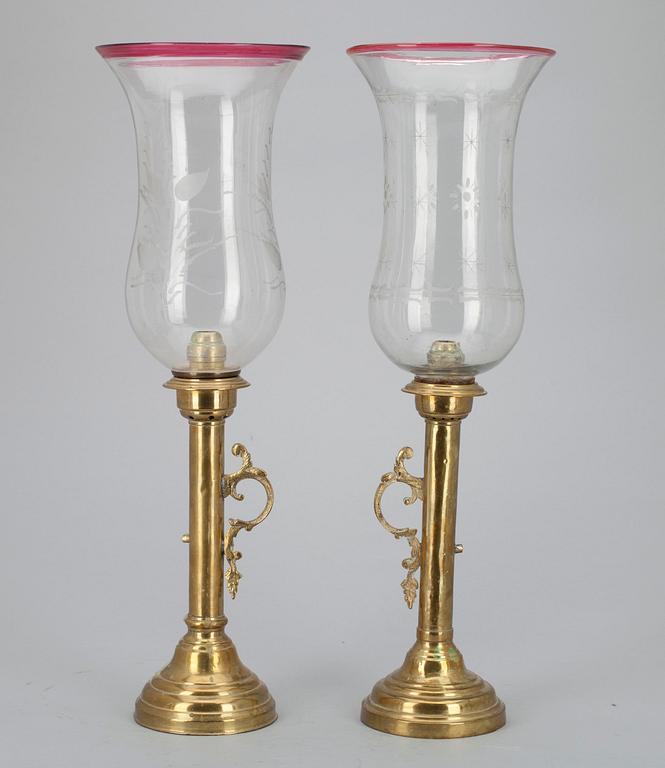 LYKTOR, 2 st, mässing samt glas, Ryssland 1800-tal.