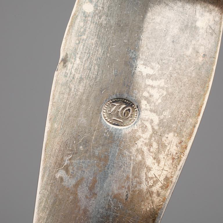 SOPPSLEV, silver, otydliga stämplar, Göteborg, 1800-tal. Vikt ca 235 gram.