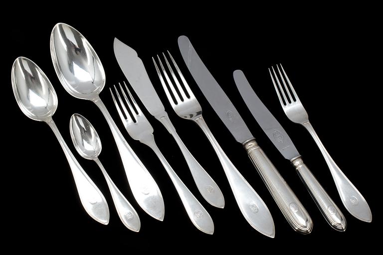 BESTICKSERVIS, 98 delar, silver, "Svensk spetsig", 1917.