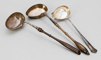 SOPPSLEVAR, 3 st, silver, bla Peter Pihl, Västervik 1801.