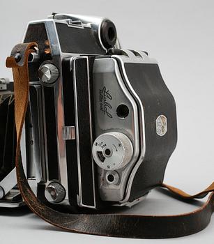 KAMEROR, 2 st, "Zeiss Ikon Box-Tenger" och "Linhof Rollex", 1900-talets första hälft.