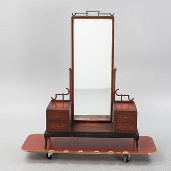 A Swedish grace mirror with a chest of drawers, 1920s/30s.