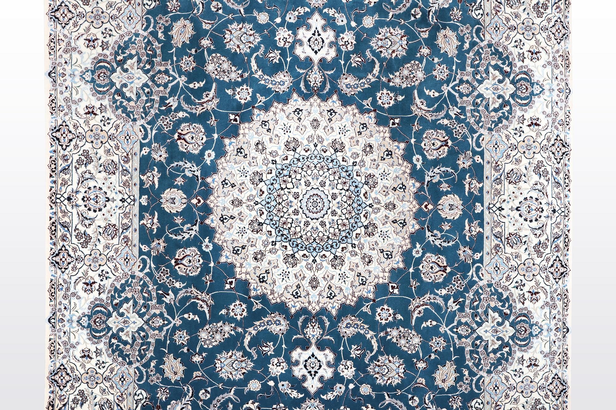 A carpet, Nain, part silk, 6 Laa, ca 312 x 208 cm.