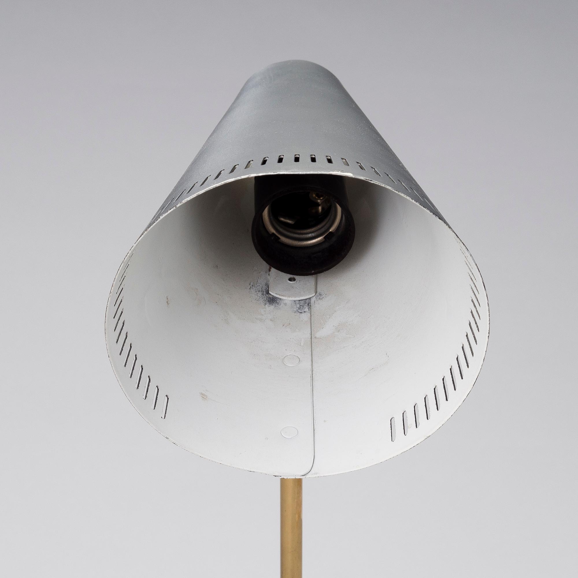 MAURI ALMARI, bordslampa, K11-15, Idman 1900-talets mitt.