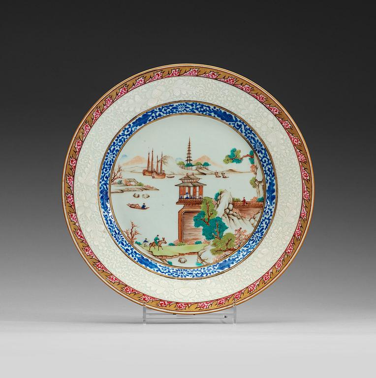 A famille rose pagoda dish. Qing dynasty Yongzheng 1723-34.