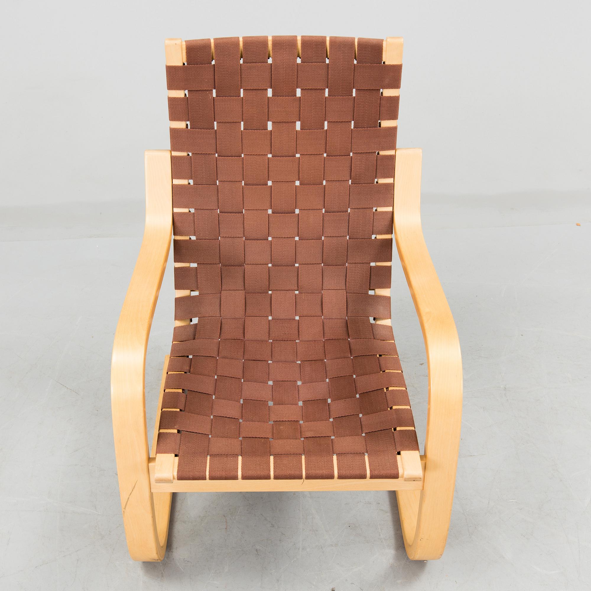 ALVAR AALTO, fåtölj, modell 406, Artek, Finland.