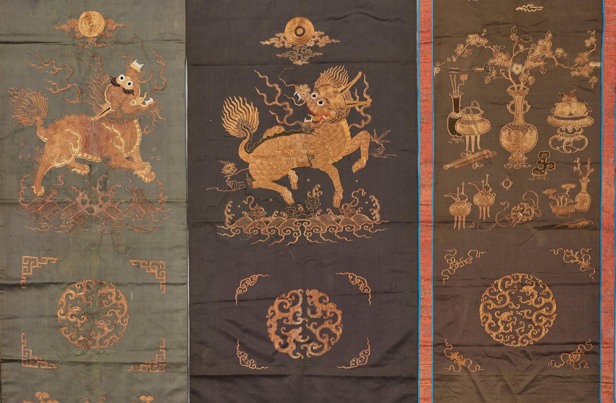A set of five embroidered silk panels/chair covers, Qing dynasty (1644-1912).