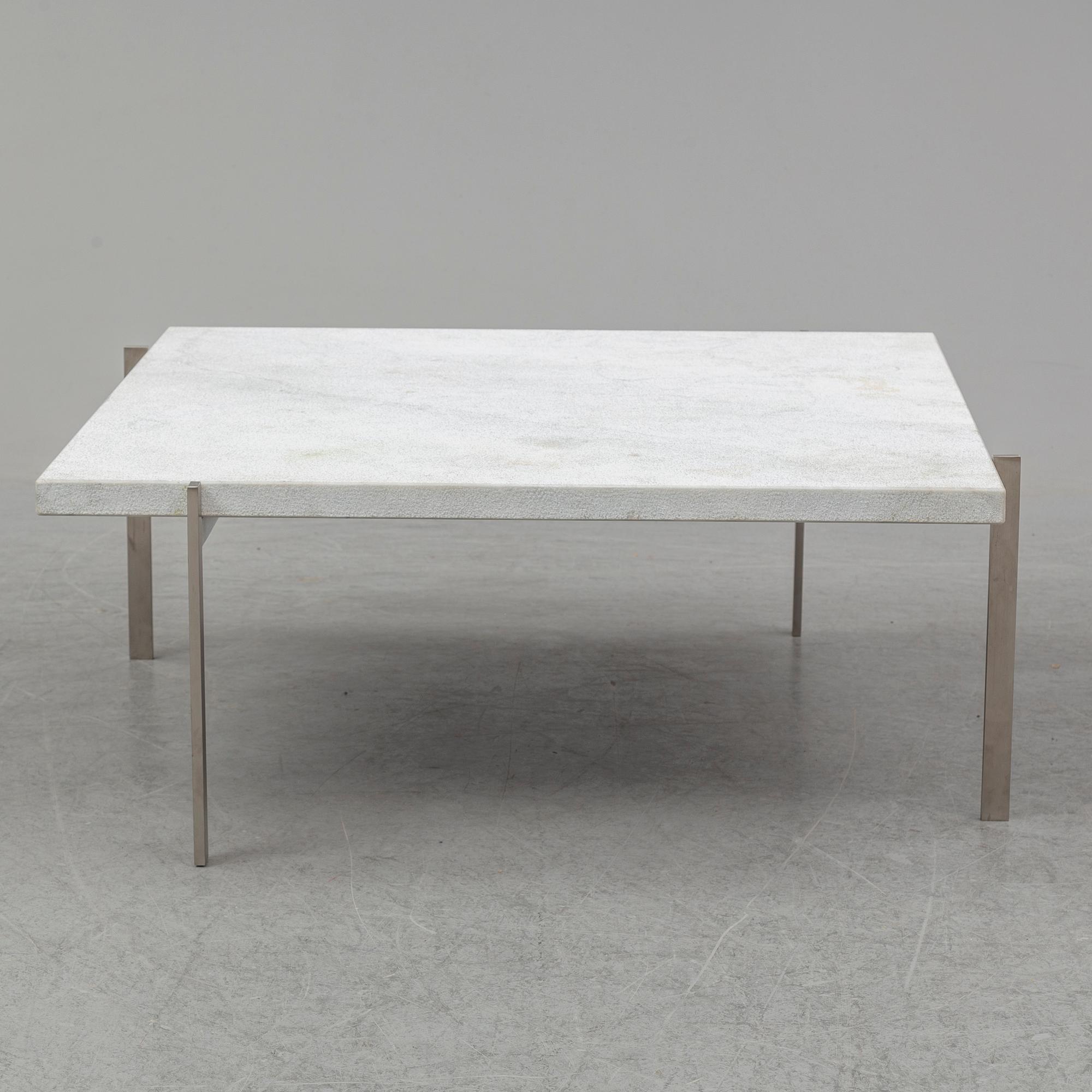 POUL KJAERHOLM, a coffee table, 'PK 61', Fritz Hansen.