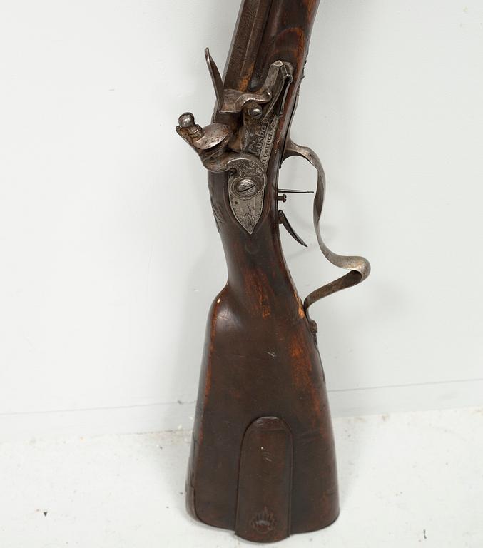 A flintlock rifle from Nusbaum in Stockholm, 18th century.