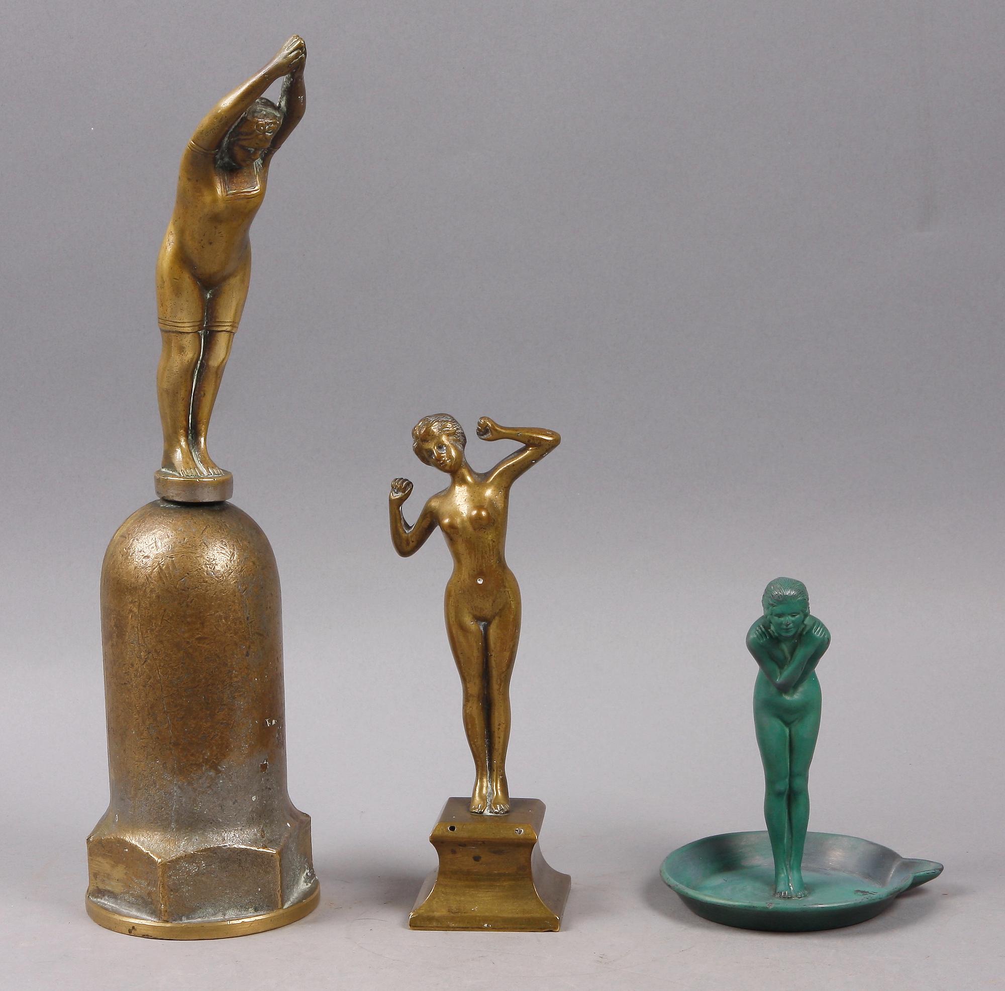 FIGURINER, 3 st. Brons och bronspatinerad vitmetall.