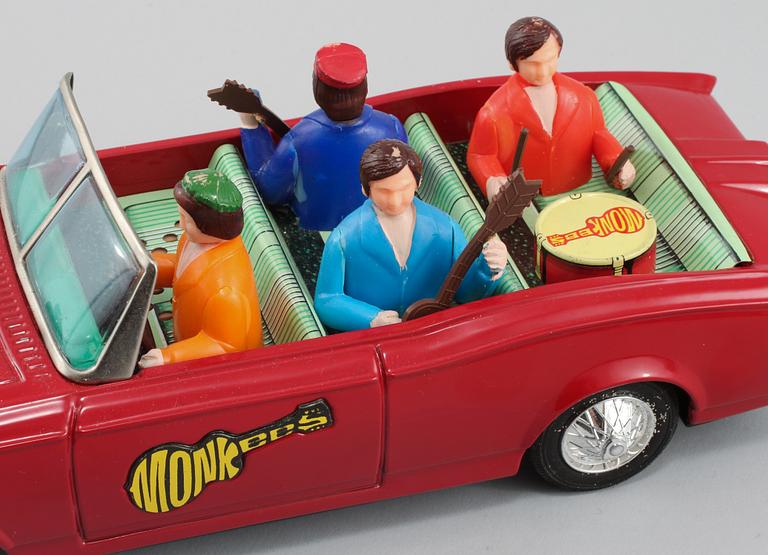 LEKSAKSBILAR, plåt, 2 st, ASC och Bandai, 1900-talets tredje kvartal.