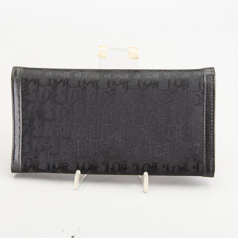 Dior plånbok och nyckehållare.