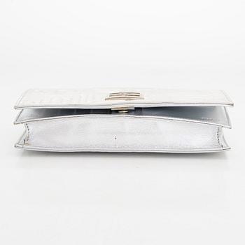 Fendi, A 'wallet on chain', bag.