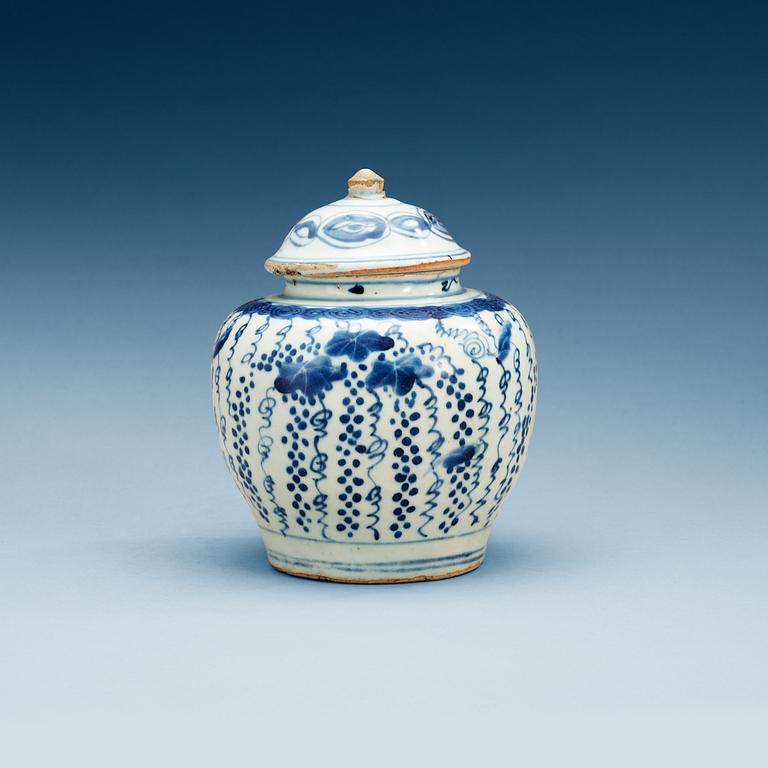 A blue and white jar with cover, Ming dynasty, Wanli. (1573-1620).