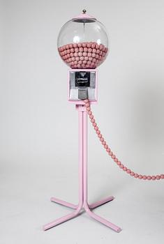 TUGGUMMIAUTOMAT SAMT JULGRAN, NK 2015, JoAnn Tan Studio.