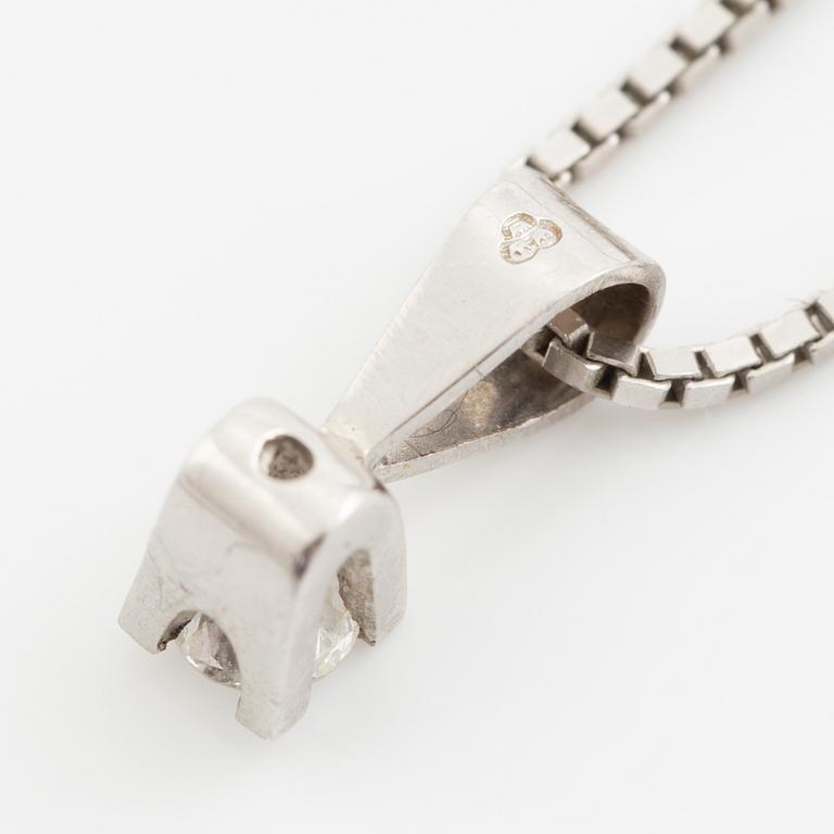 Hänge med kedja 18K vitguld med en rund briljantslipad diamant.