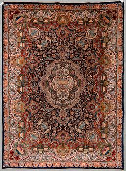 MATTA, figural Kashmar. Ca 402x295 cm.