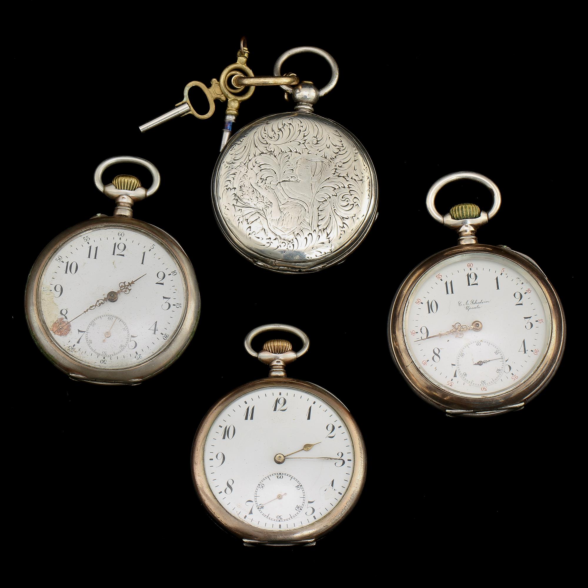 FICKUR, 4 st, delvis silver. Vikt 331 g.