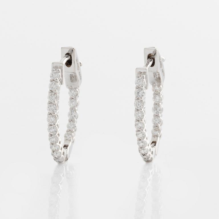 Earrings, creoles with brilliant-cut diamonds.