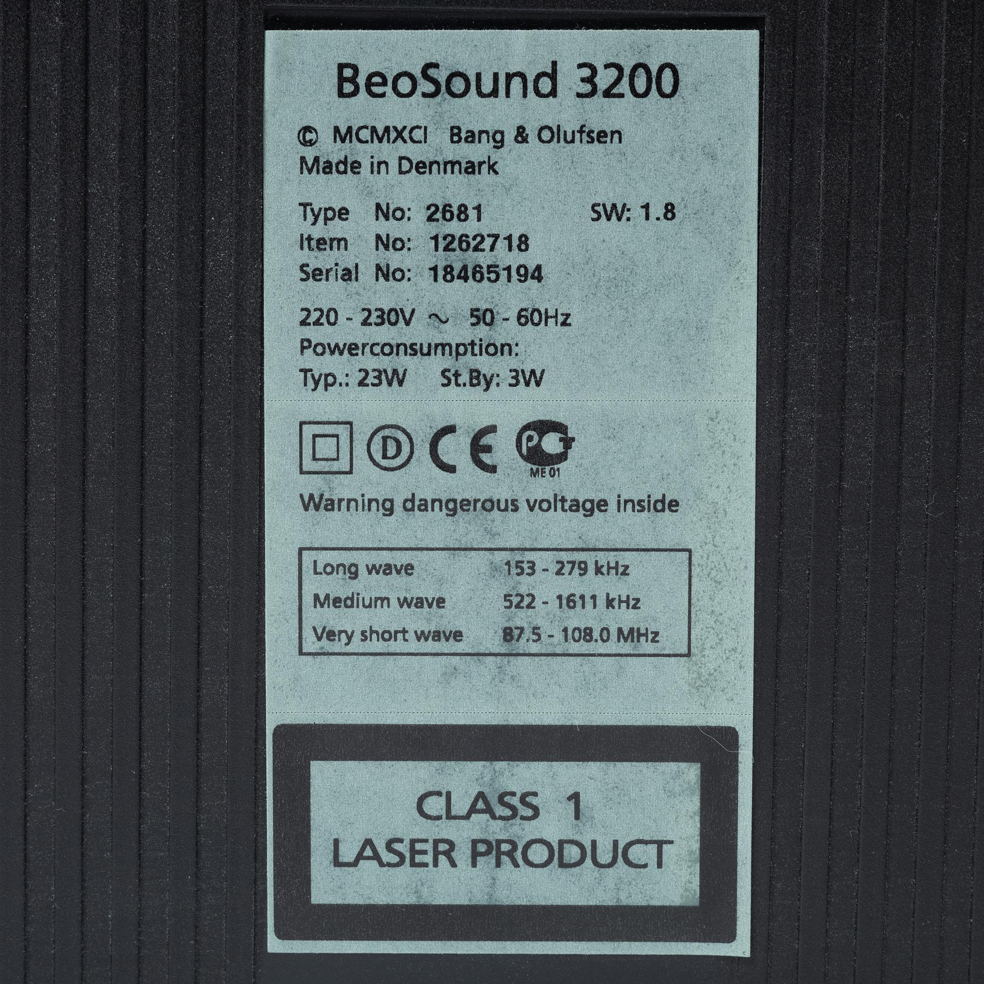 Bang & Olufsen, stereo system, “BeoSound 3200”, and a pair of speakers, “Beolab 4000”, early 2000s.