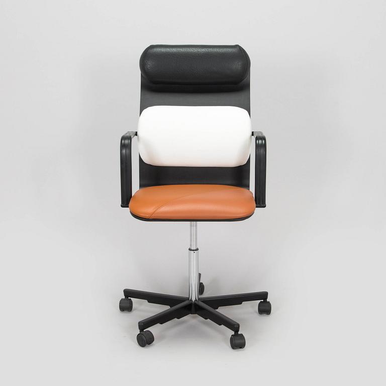 Yrjö Kukkapuro, tuoli, "Sirkus", Avarte Oy, 1983.