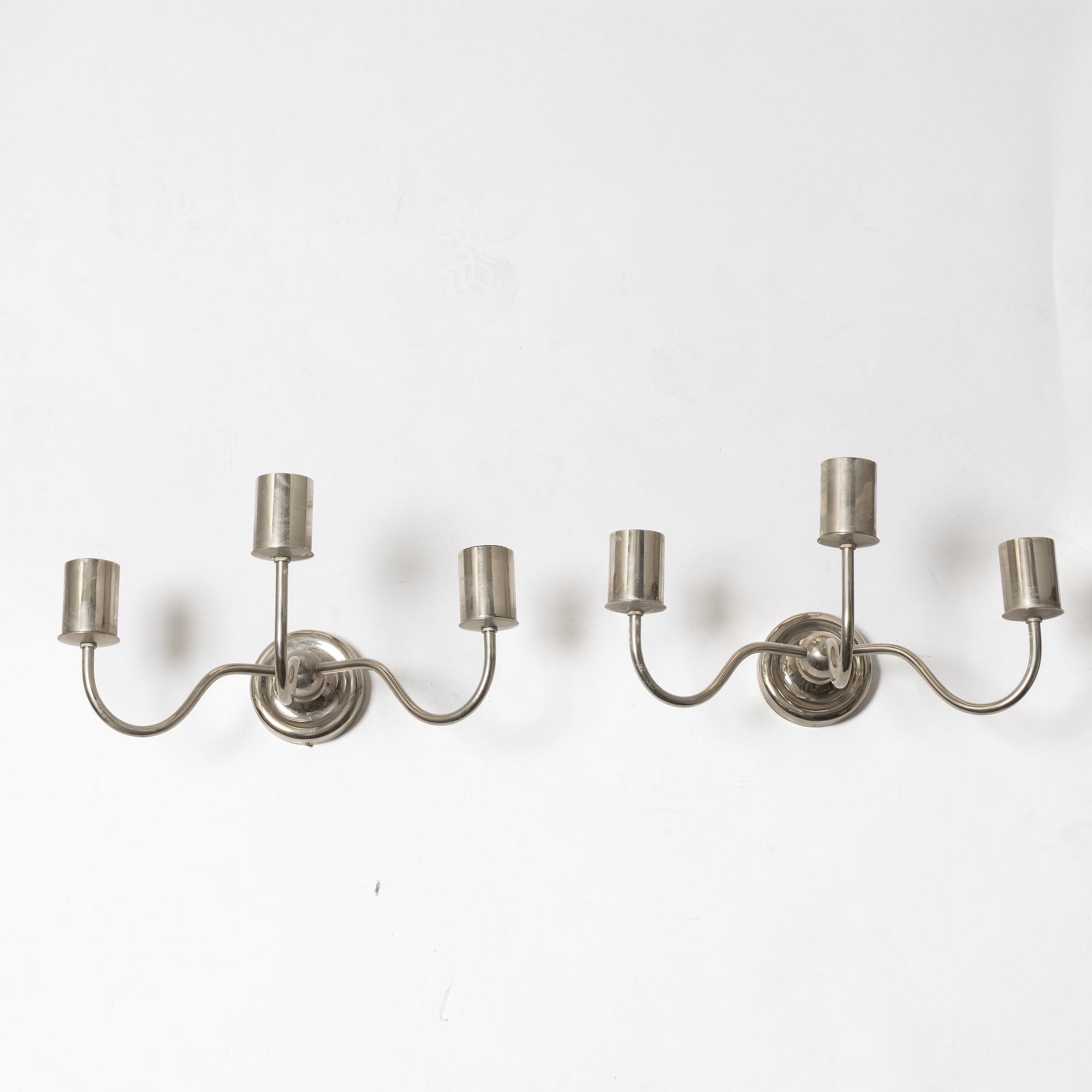 Josef Frank, a pair of model 2571/3 wall lamps, Svenskt Tenn.