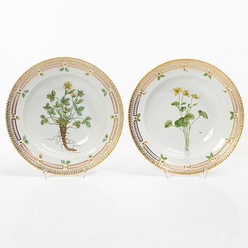 Royal Copenhagen, seven plates, 'Flora Danica', Denmark.
